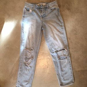 Brandy Melville boyfriend jeans
